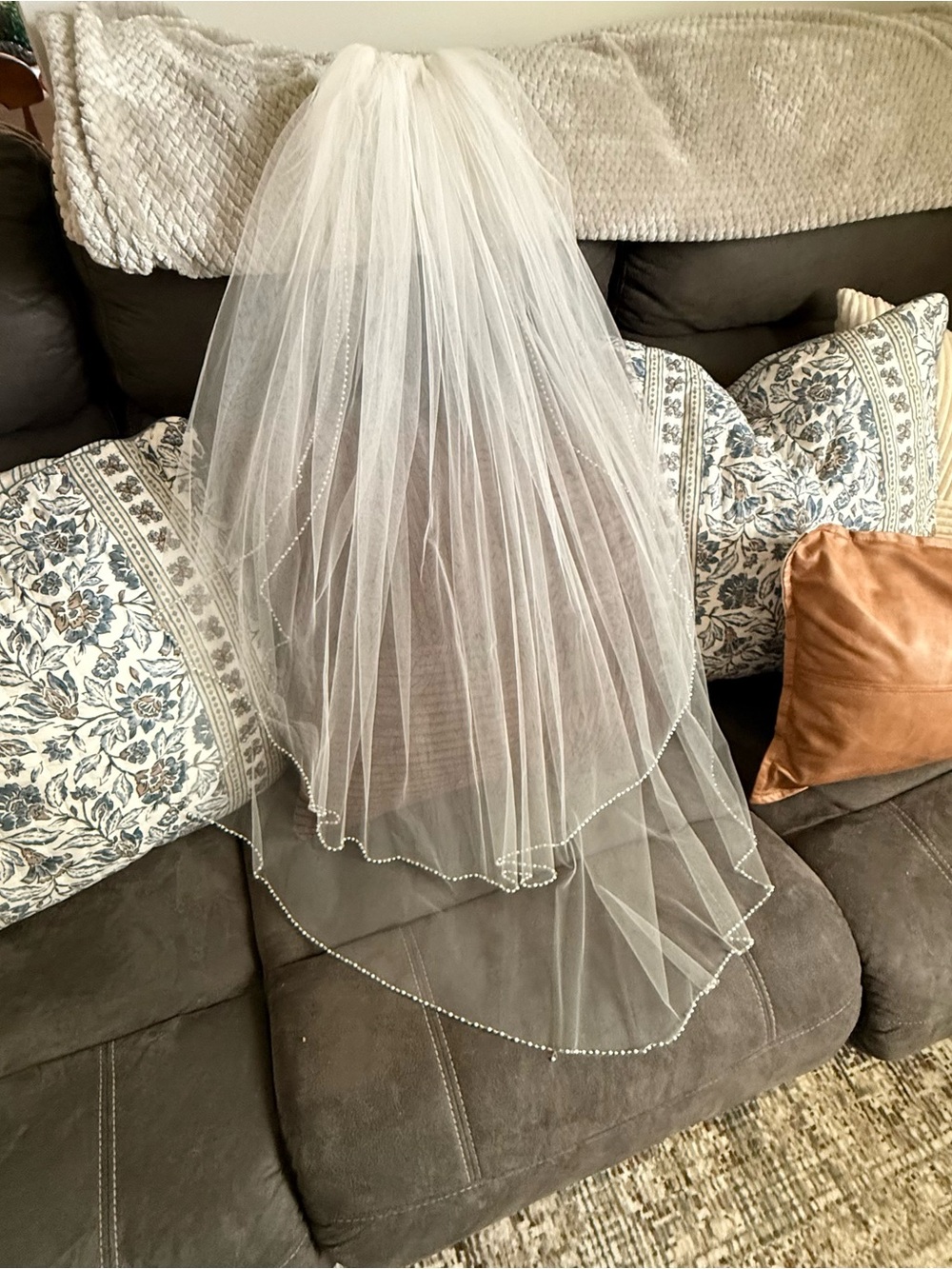 David's Bridal Ivory Pearl-Edged Two-Tier Bridal Veil